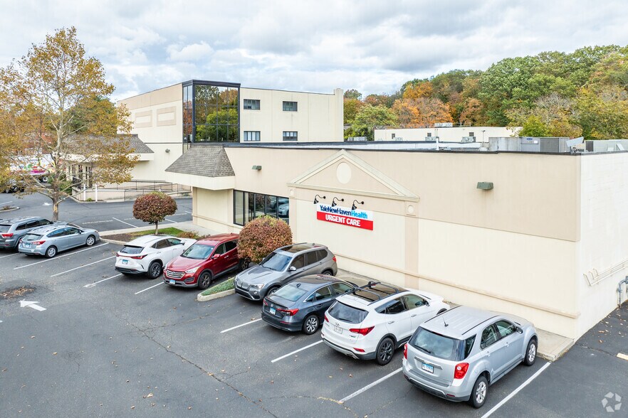 Primary Photo Of 346 Main Ave, Norwalk Restaurant For Lease