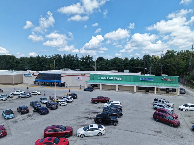 More Photos Of 470 KY-80, Somerset General Retail For Sale