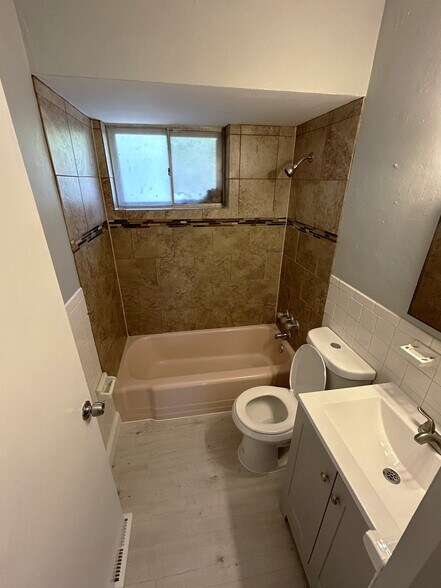 More Photos Of 1209 Chambers Rd, Ferguson Apartments For Sale