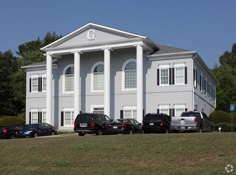 More Photos Of 200-303 Corporate Center Dr, Stockbridge Unknown For Lease