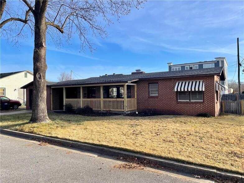 Primary Photo Of 311 S Main St, Springdale Office For Sale