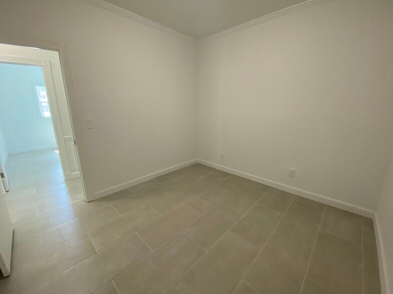 More Photos Of 3040 Briarcliff Rd, Atlanta Office For Sale