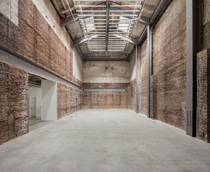 More Photos Of 439-449 W 127th St, New York Office For Lease