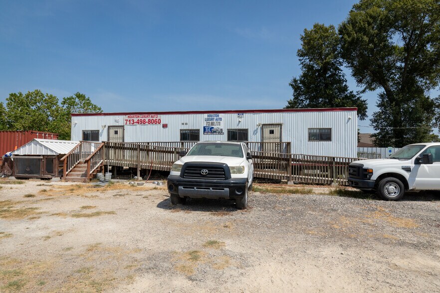More Photos Of 10805 Seneca St, Houston Land For Sale