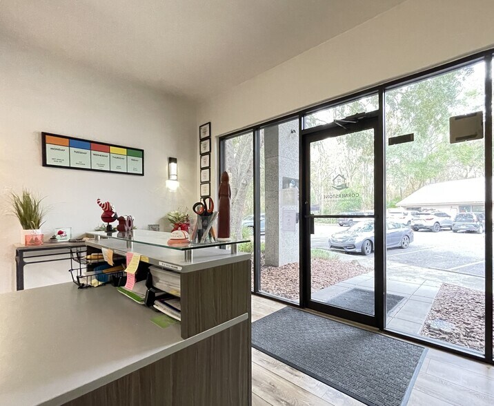 More Photos Of 106 NW 33rd Ct, Gainesville Office For Sale