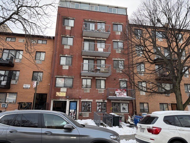 More Photos Of 75-52 113th St, Forest Hills Apartments For Lease
