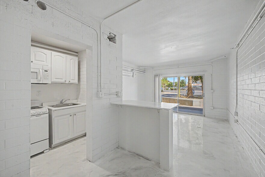 More Photos Of 1501 Grand Ave, Phoenix Apartments For Sale