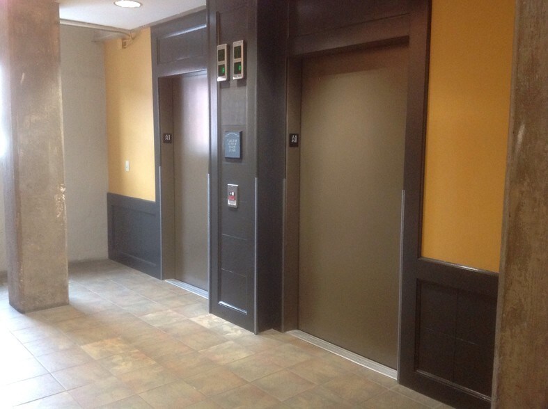 More Photos Of 1230 W Morehead St, Charlotte Loft Creative Space For Lease