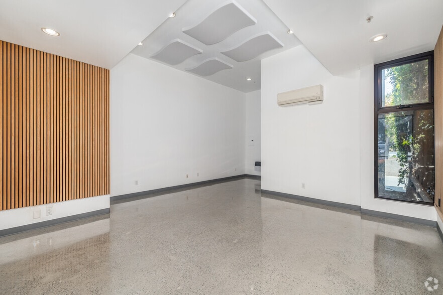 More Photos Of 627 Aviation Way, Manhattan Beach Loft Creative Space For Sale