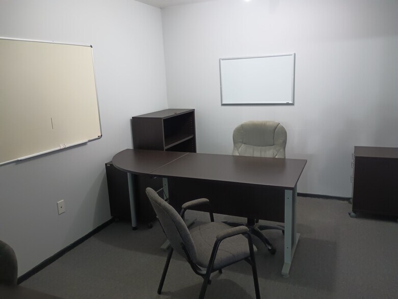 More Photos Of 7707 Waco Ave, Baton Rouge Coworking Space