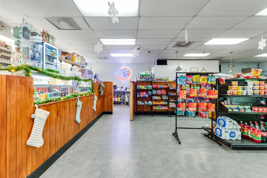 More Photos Of 1217-1219 E Main St, Richmond Storefront For Sale