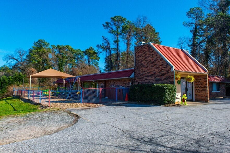 More Photos Of 106 Hammett Acres, Anderson Daycare Center For Sale