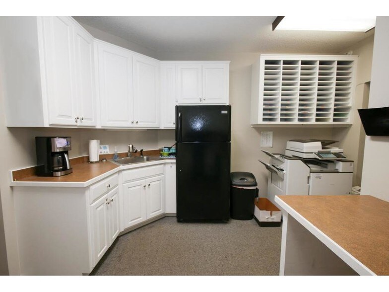 More Photos Of 11314 86th Ave N, Maple Grove Office For Sale