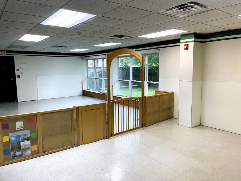 More Photos Of 17450 Hoo Shoo Too Rd, Baton Rouge Loft Creative Space For Lease