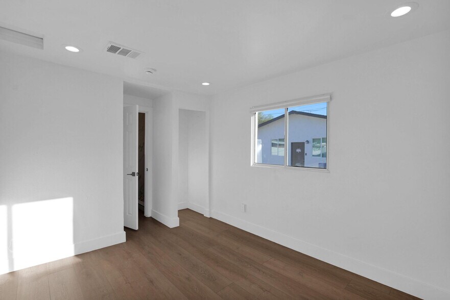 More Photos Of 315 E Carol Ave, Phoenix Apartments For Sale