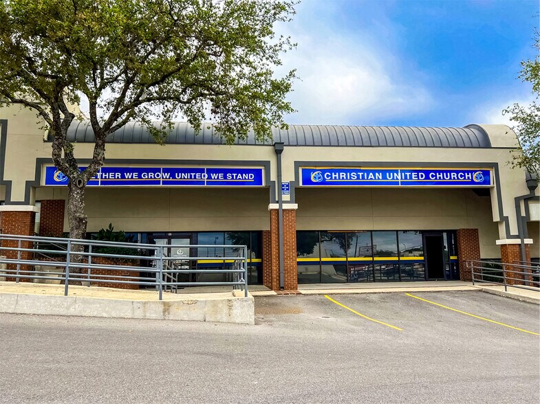 More Photos Of 7530 Bandera Rd, San Antonio Storefront For Lease
