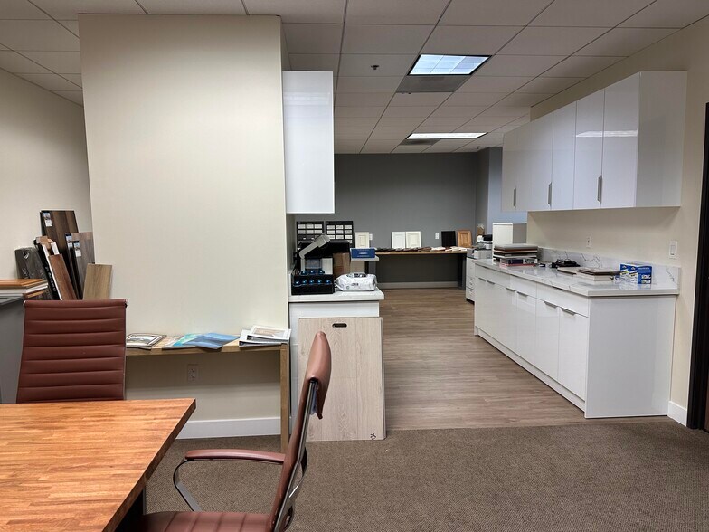 More Photos Of 2458 Alton Pky, Irvine Light Distribution For Lease