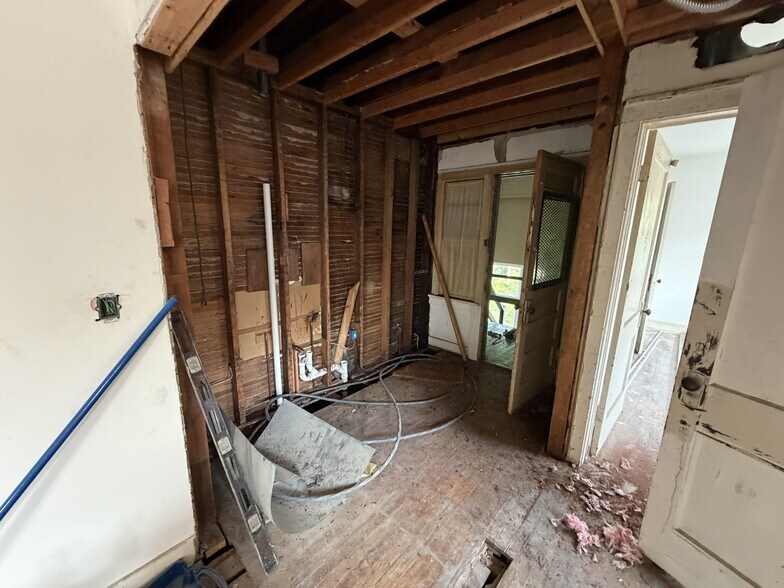 More Photos Of 2734 Charlotte St, Kansas City Apartments For Sale