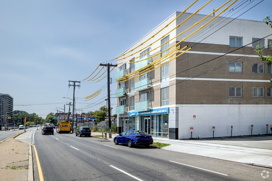 More Photos Of 15815 Union Tpke, Flushing Storefront Retail Office For Sale