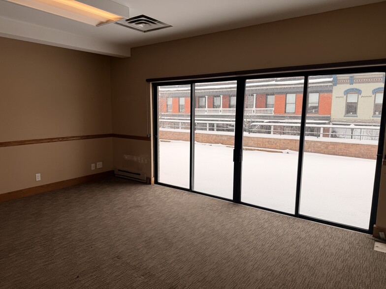 More Photos Of 205 S Mill St, Aspen Storefront For Lease