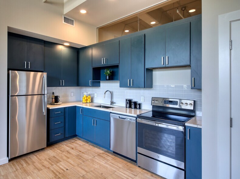 More Photos Of 1100 Richmond Hwy, Richmond Apartments For Sale