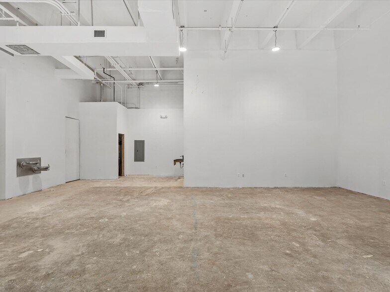 More Photos Of 1231 14th St, Miami Beach Storefront Retail Office For Lease