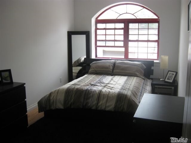 More Photos Of 710-712 E 220th St, Bronx Apartments For Sale