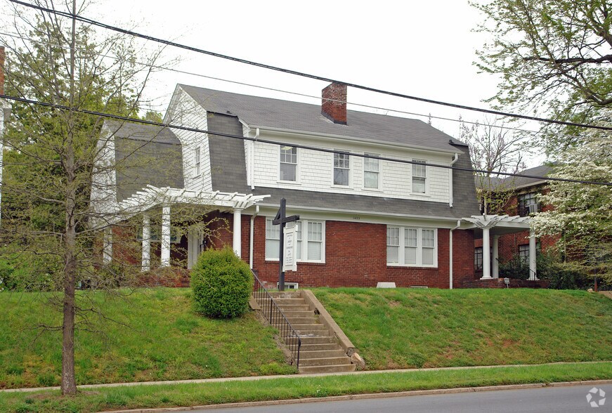 More Photos Of 1423-1427 E 7th St, Charlotte Office For Lease