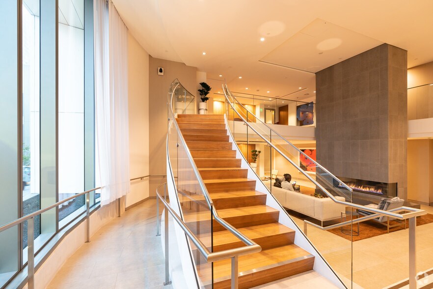 More Photos Of 399 Fremont St, San Francisco Apartments For Lease
