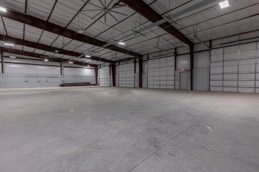 More Photos Of 6709 Universal Ave, Kansas City Warehouse For Sale