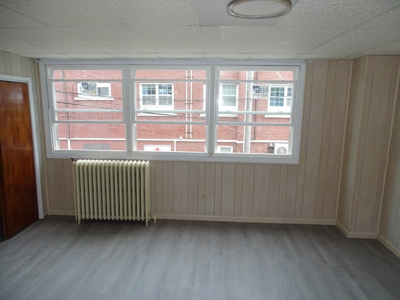 More Photos Of 519 Rock St, Shamokin Storefront Retail Residential For Sale
