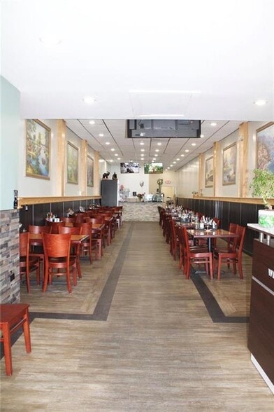 More Photos Of 429 Northampton St, Easton Apartments For Sale