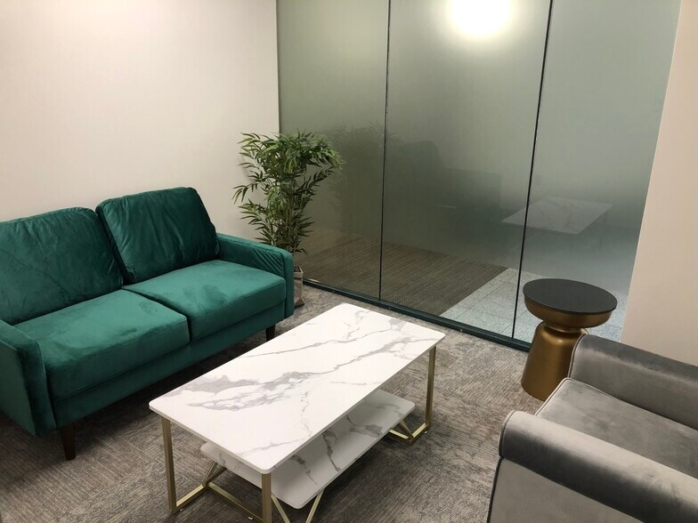 More Photos Of 525 Route 73 N, Marlton Coworking Space