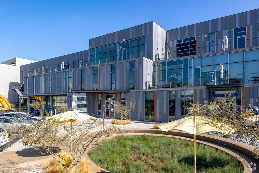 More Photos Of 12777 W Jefferson Blvd, Los Angeles Office For Lease