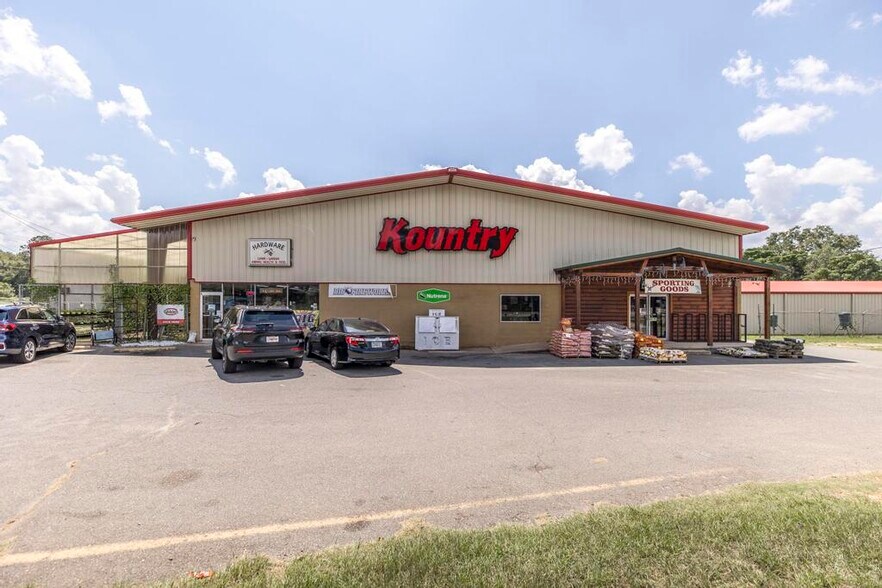 More Photos Of 3260 GA Highway 26 E, Montezuma Truck Stop For Sale
