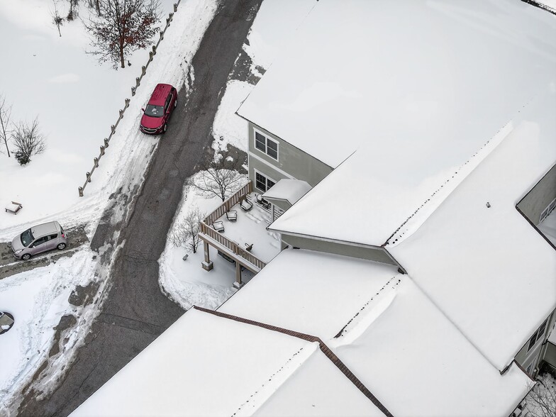 More Photos Of 751 E Tamarack Trl, Bloomington Healthcare For Sale