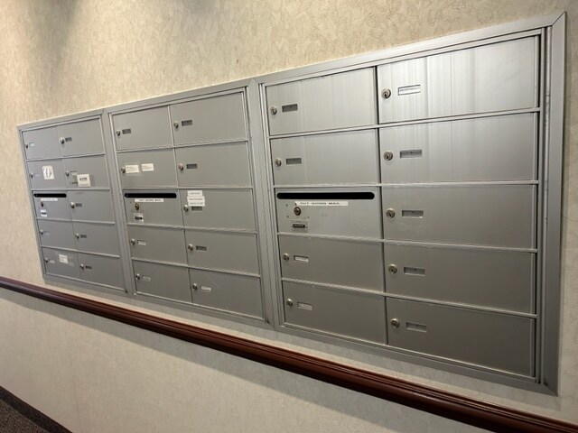 More Photos Of 912 Northwest Hwy, Fox River Grove Medical For Lease