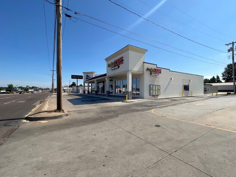 More Photos Of 2320-2340 S Air Depot Blvd, Oklahoma City Freestanding For Sale