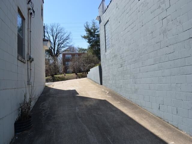 More Photos Of 8131 Page Ave, Saint Louis Office For Sale