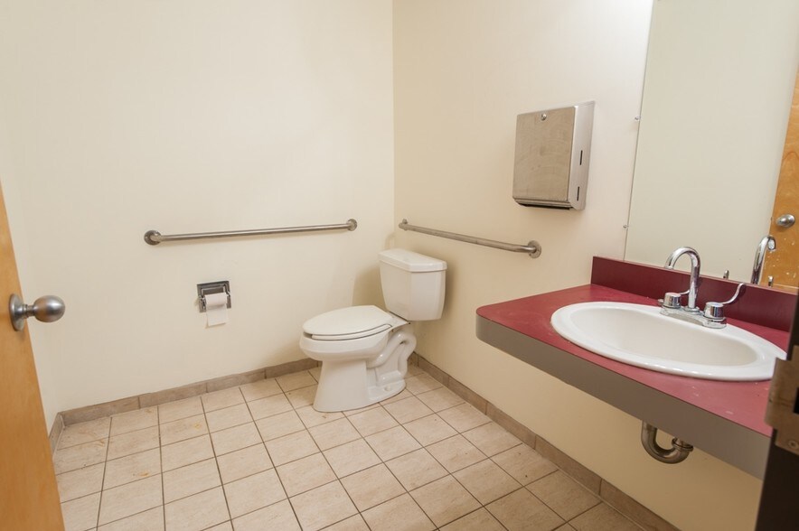 More Photos Of 1000 Cambridge St, Cambridge Medical For Lease