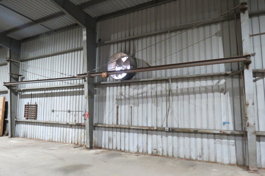 More Photos Of 7585 Wilson Blvd, Jacksonville Warehouse For Lease