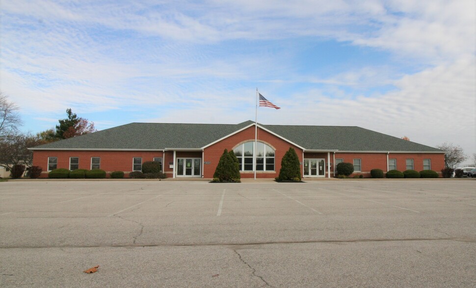 Primary Photo Of 470 Bennett Dr, Warren Medical For Lease