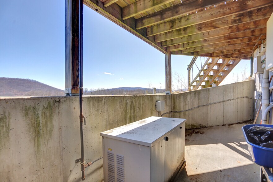 More Photos Of 600 Airport Dr, Mifflintown Flex For Sale