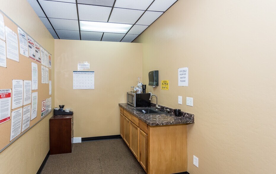 More Photos Of 534 Madison Ave, Prescott Freestanding For Sale