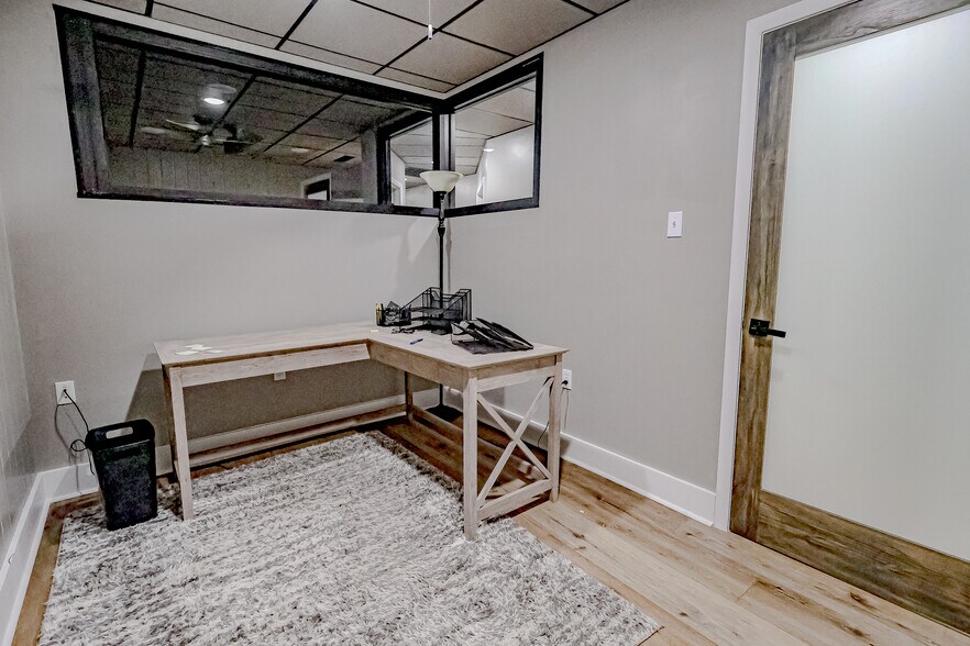 More Photos Of 111 W Washington Ave, Covington Medical For Sale