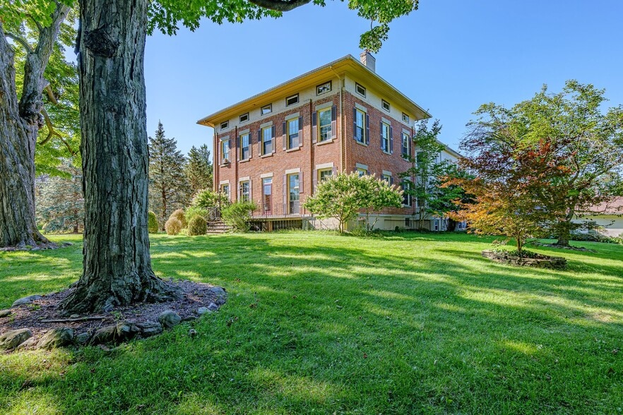 More Photos Of 23 Ontario St, Honeoye Falls Apartments For Sale