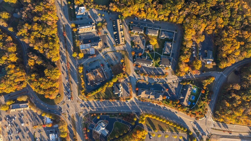 More Photos Of 324 Browns Hill Ct, Midlothian Coworking Space