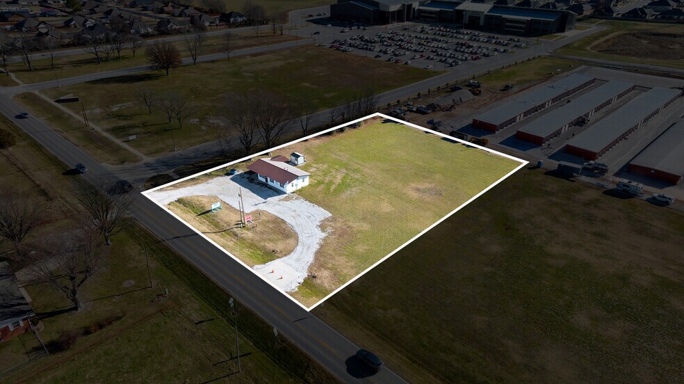 More Photos Of 1997 W Pickens Rd, Pea Ridge Office For Sale