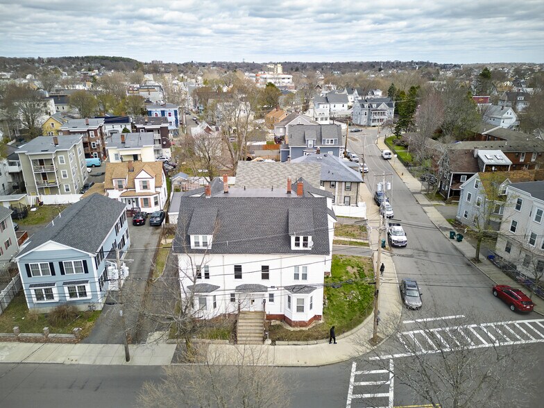 More Photos Of 133-135 Chestnut St, Lynn Apartments For Sale