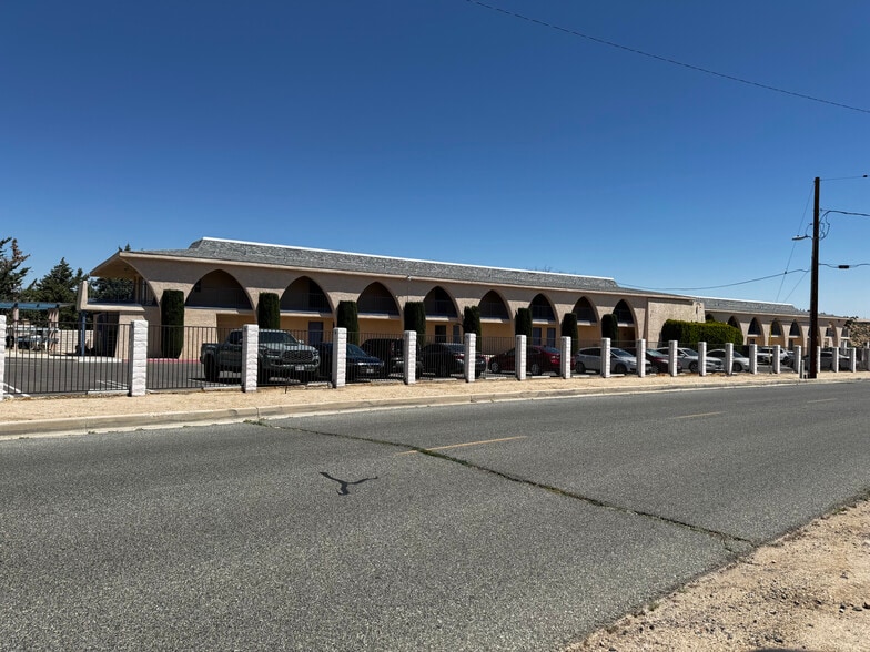 More Photos Of 17990 Bangor Ave, Hesperia Apartments For Sale